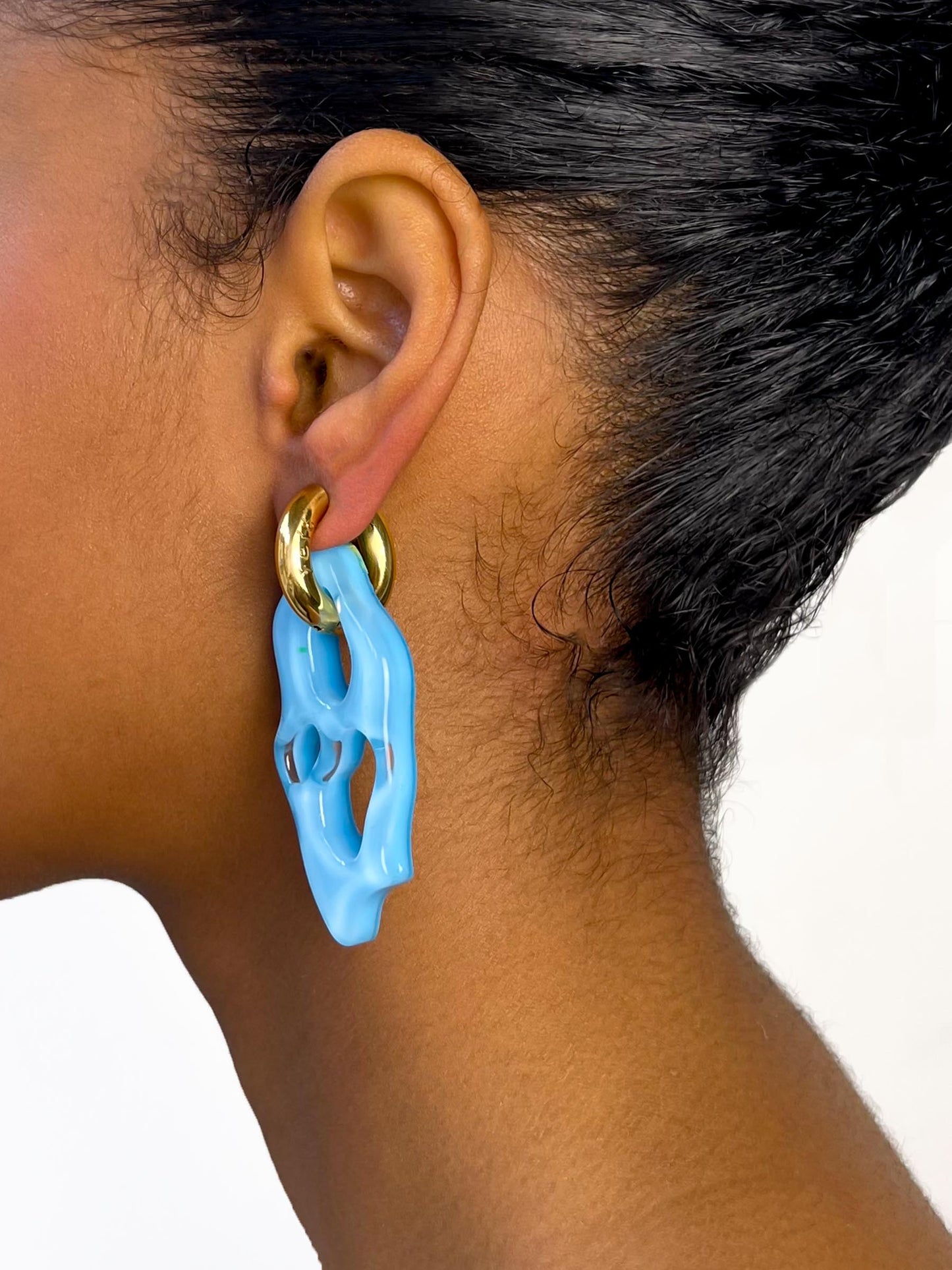 Ami baby blue gold earring (pair)