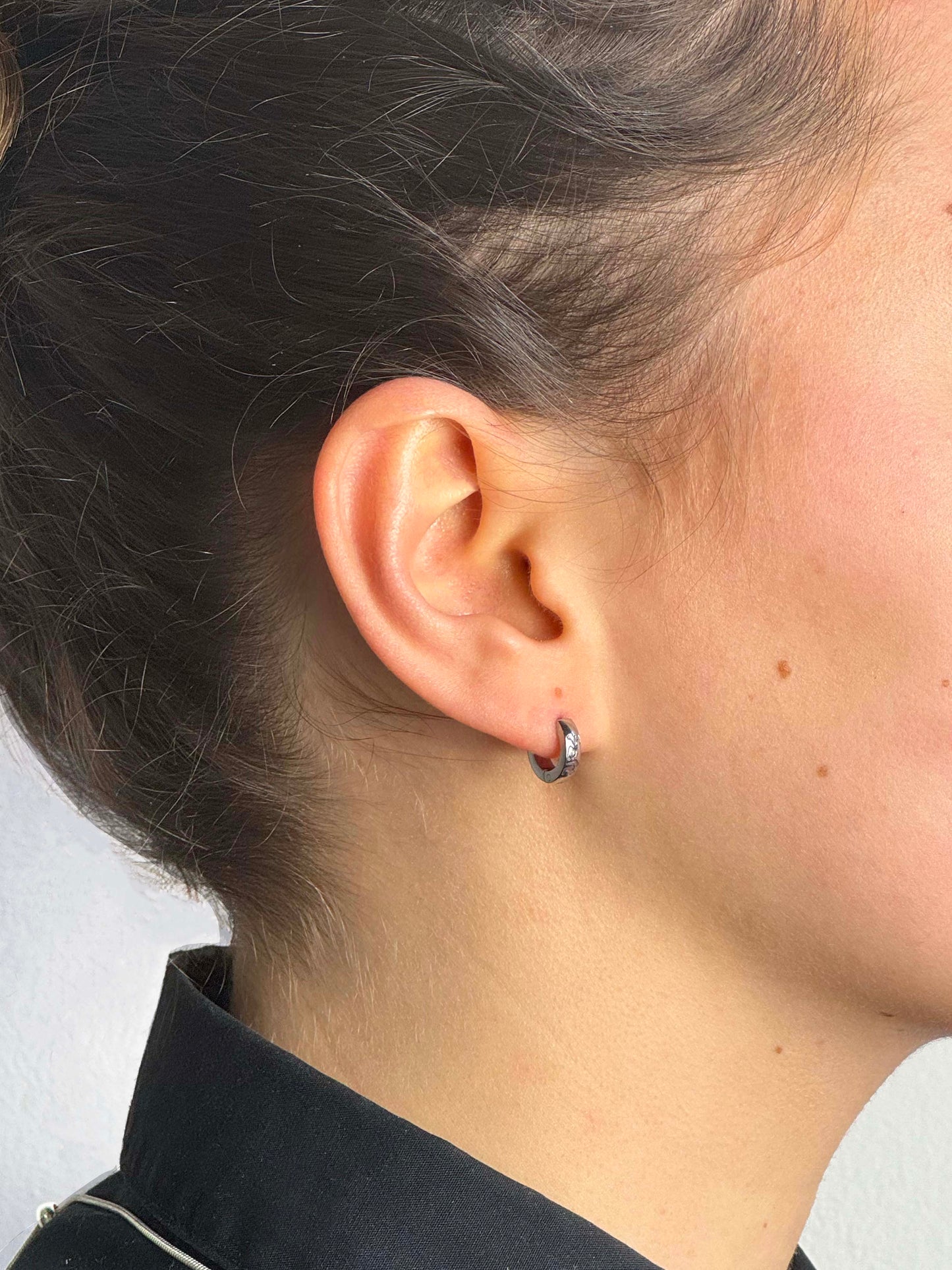 Tiny silver earrings (pair)