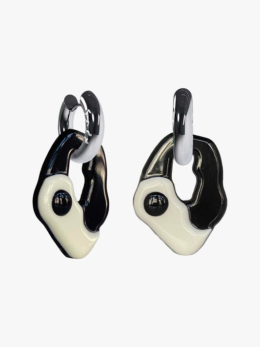 Yin Yang black white silver earring ( pair)