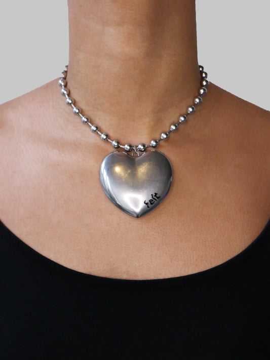 Lynn big black silver necklace