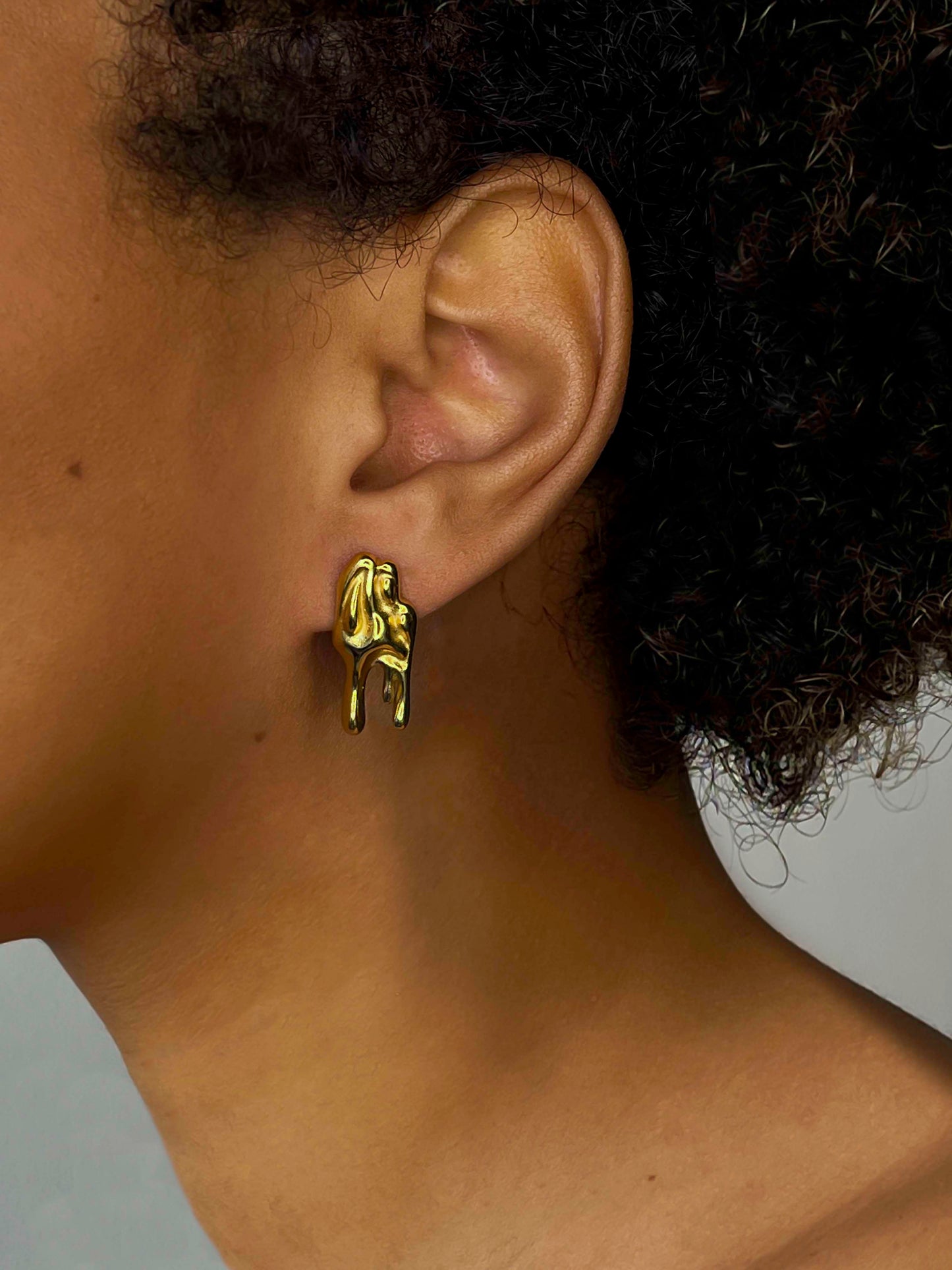 Ryu gold earring (pair)